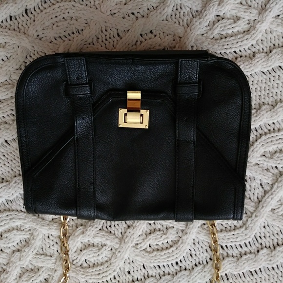 Black Purse w/ Side zipper detail - Picture 3 of 8